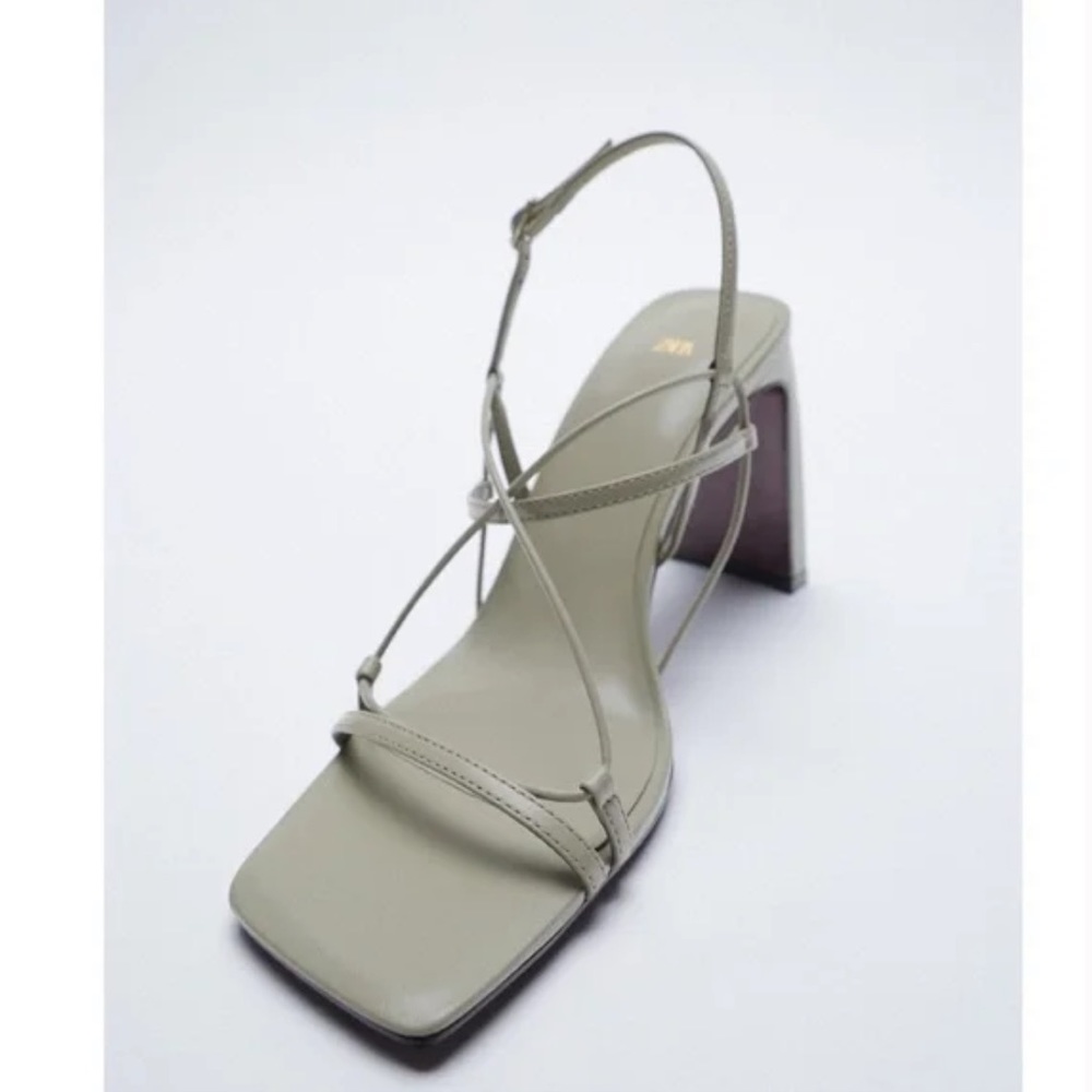 Zara Strappy block heels 39